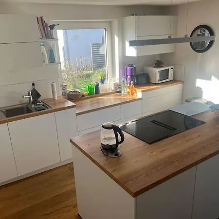 Smart Mit Charme - Moderne Kueche, Gemuetlicher Kamin, Grosser Garten *
