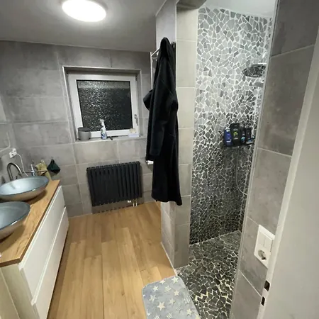 Smart Mit Charme - Moderne Kueche, Gemuetlicher Kamin, Grosser Garten * Nersingen