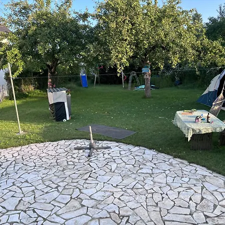 Smart Mit Charme - Moderne Kueche, Gemuetlicher Kamin, Grosser Garten Nersingen